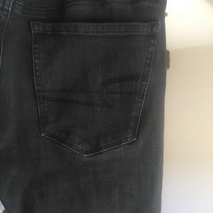 Black American Eagle Skinny Jeans